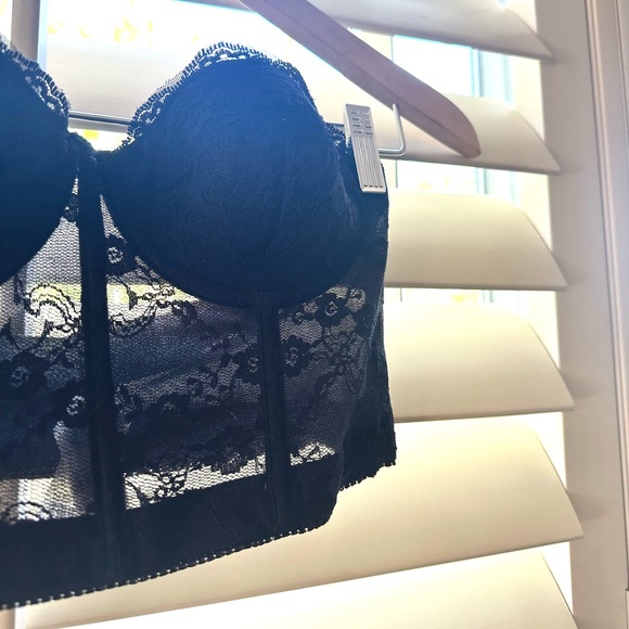 strapless lace bra - Picture 1 of 3